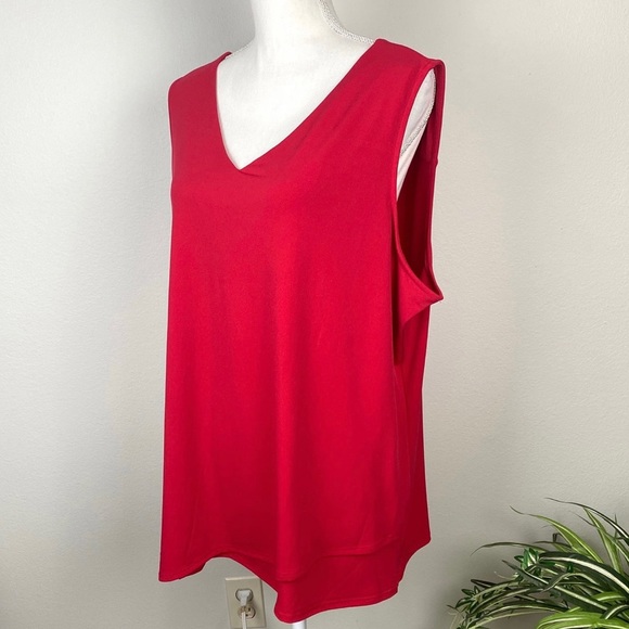 Roz & Ali, Plus Size 3X NWT Sleeveless Red V-Neck Asymmetrical/Tier - Picture 2 of 9